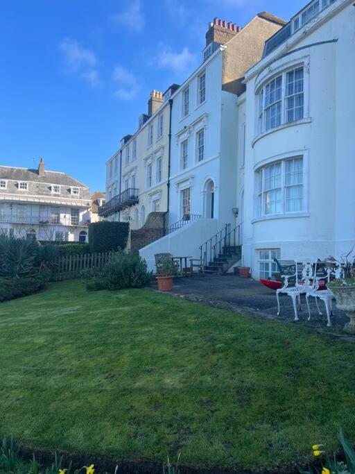 Once Upon A Tide Apartment Herne Bay Exterior photo